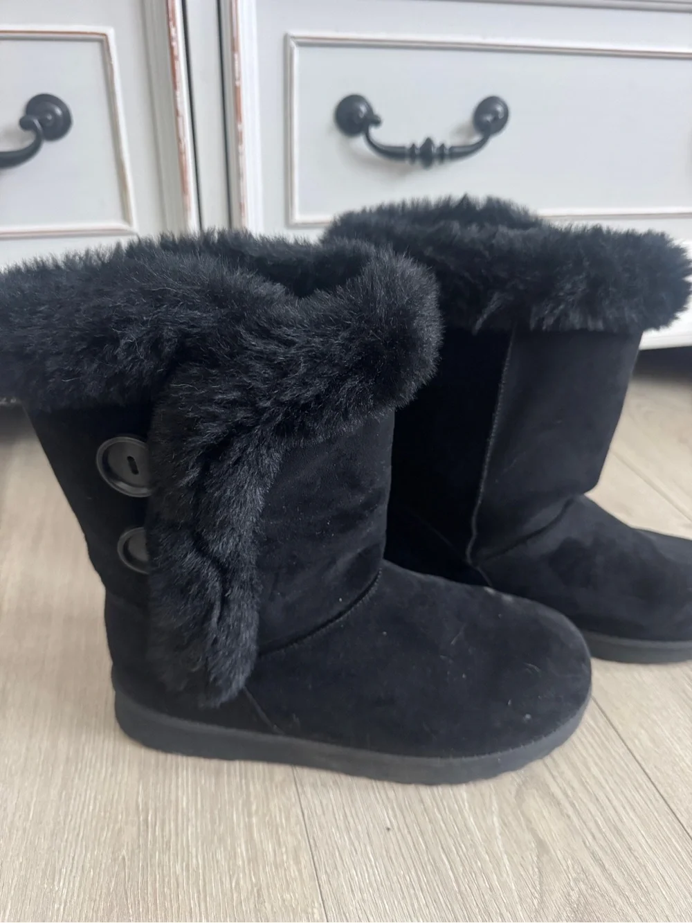 Kohl's Black Faux Fur Winter Boots with Button Accent